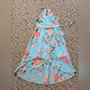 Girls size 14 flowy floral pattern dress